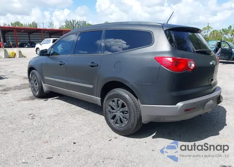 2012 Chevrolet Traverse Ls z USA, uszkodzony, nr VIN 1GNKRFED5CJ188470